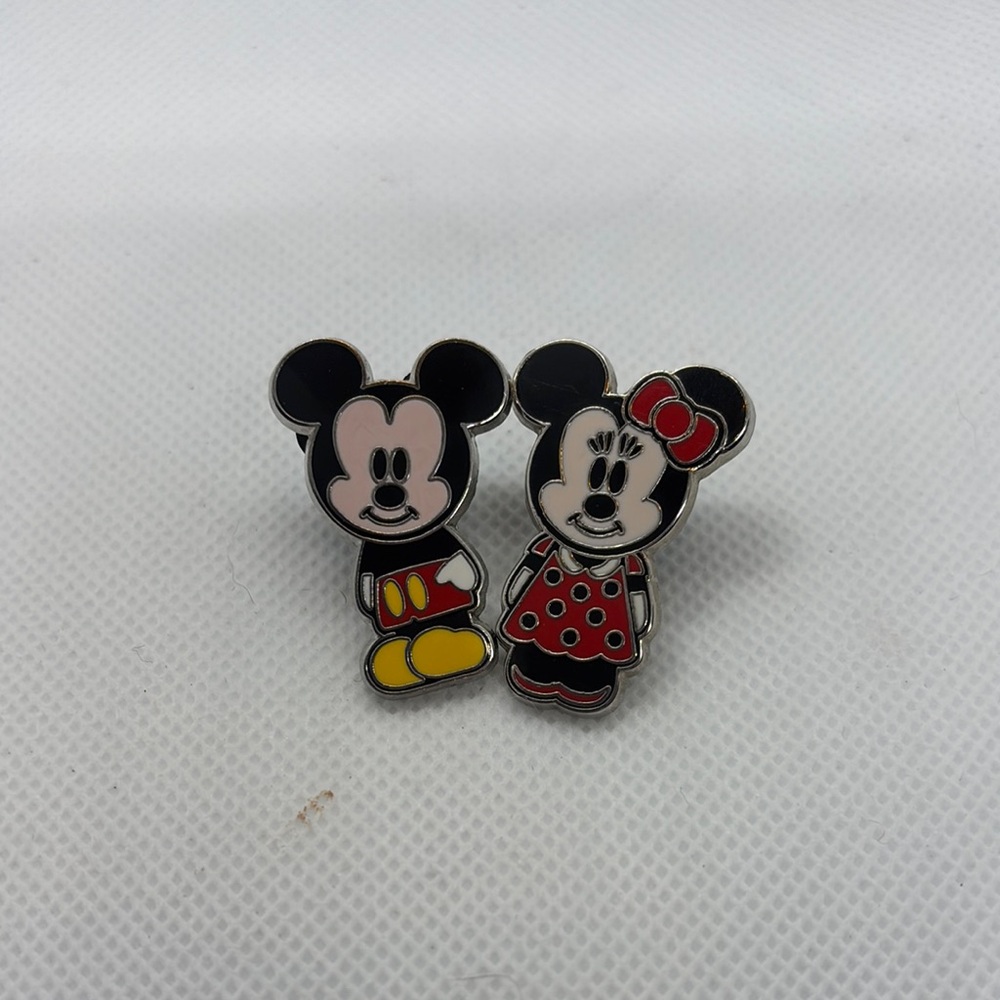 Disney Trading Pin WDW Mini Pin Collection Mickey Mouse & Minnie Mouse